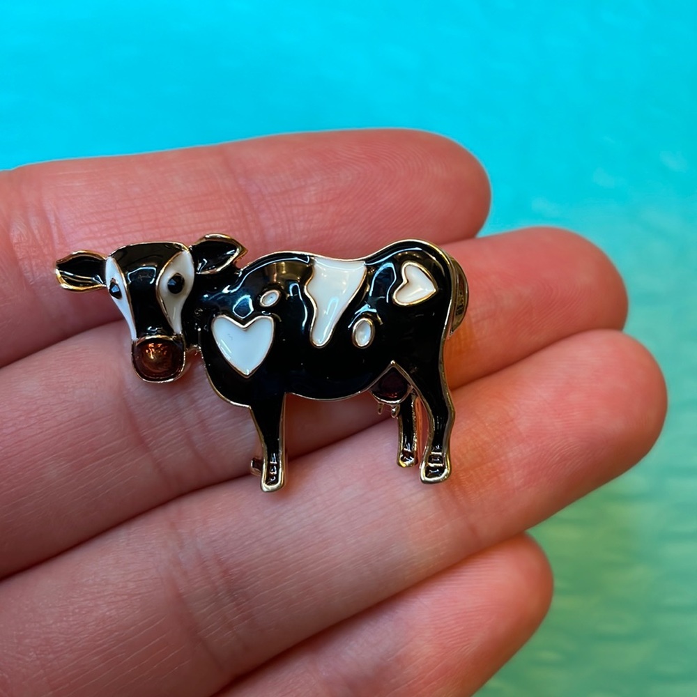 Cow Brooch pin jewelry